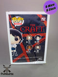 Funko POP! The Craft NANCY # 752 - B-Ware 2nd Life Neu ID60 - STUFFHUNTER