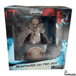 Stephen Kings ES Pennywise in Box - Diorama - 23 cm Diamond Select - B-Ware OVP - STUFFHUNTER